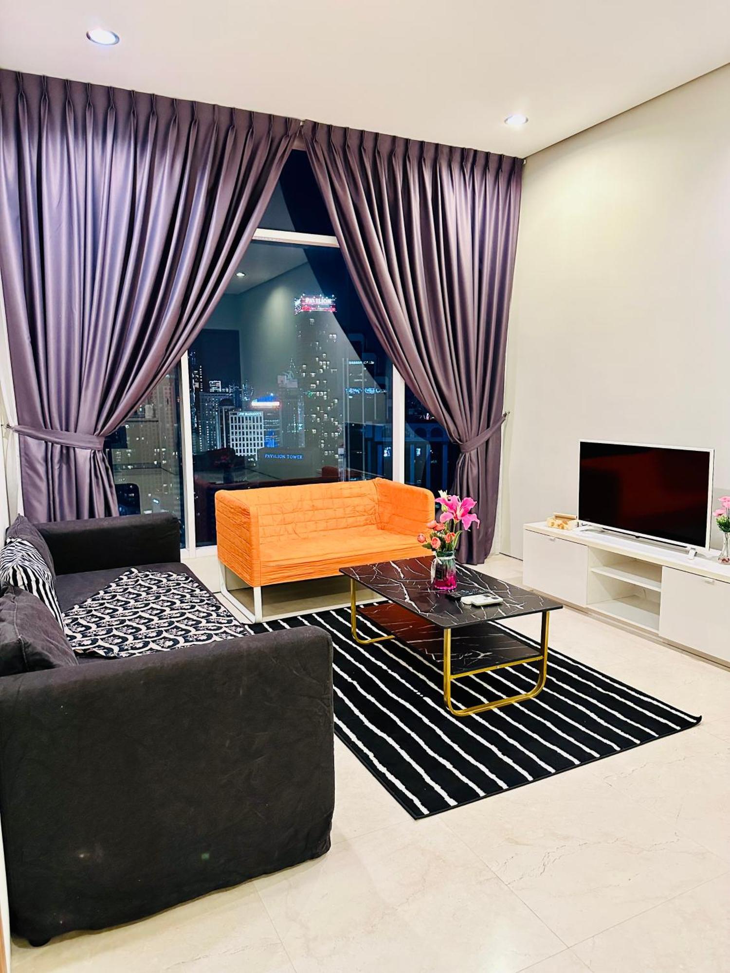 Soho Suites Klcc By Sky Multilink Kuala Lumpur Exterior photo